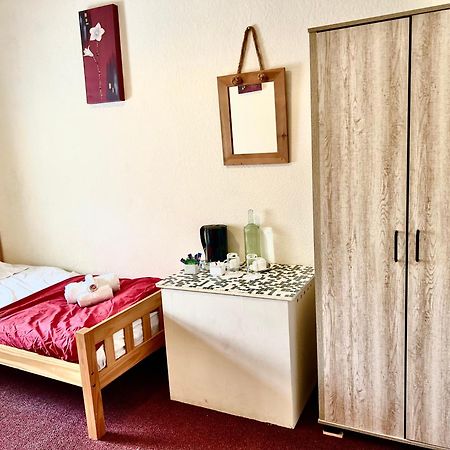 The Coach House Inn Moycullen 外观 照片