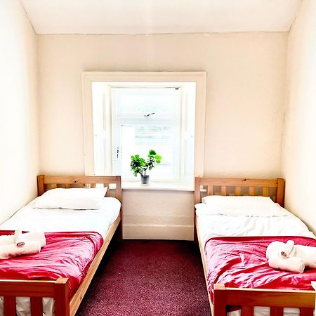 The Coach House Inn Moycullen 外观 照片