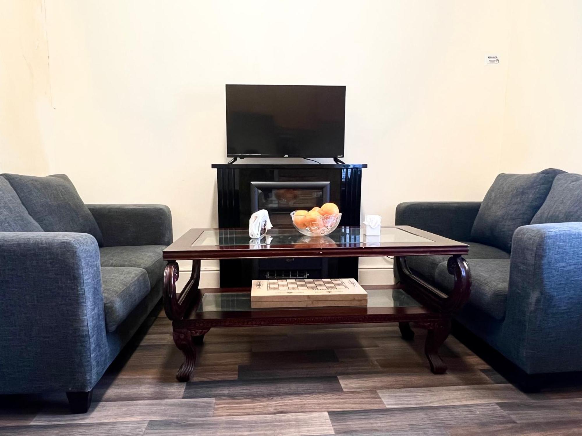 The Coach House Inn Moycullen 外观 照片